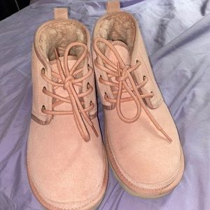 Women’s uggs size 8